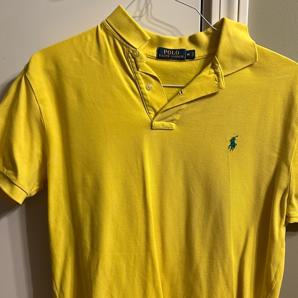 Men’s Medium Yellow Polo